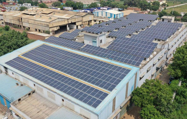 平屋頂安裝工商業(yè)電站幾個重要的關(guān)鍵點(diǎn)