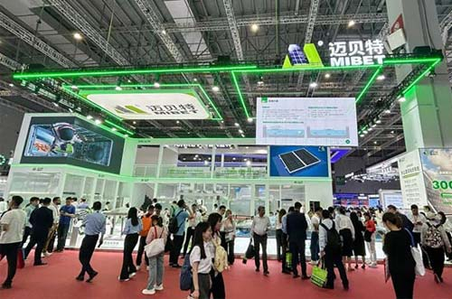 乘風破浪·力爭上游丨邁貝特海上光伏技術首次亮相SNEC上海展