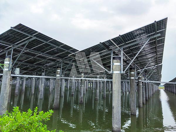 44MW漁光互補(bǔ)項(xiàng)目